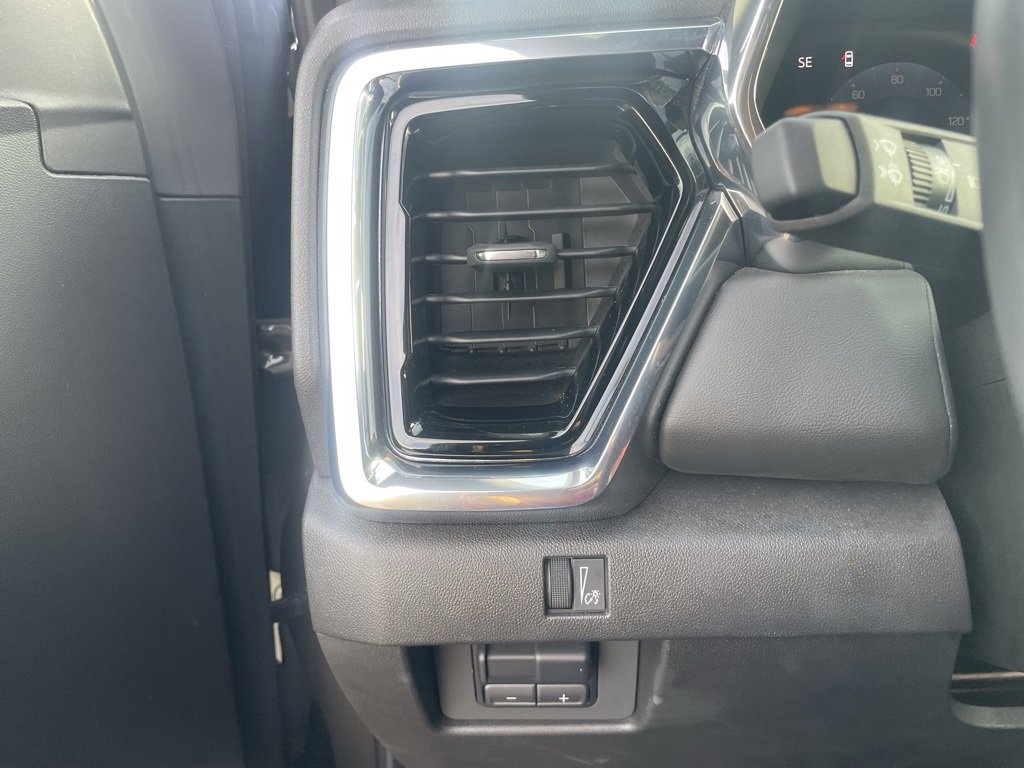 Used 2024 GMC Canyon Elevation w/ Elevation Premium Package image 13