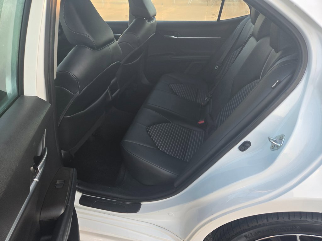 Used 2023 Toyota Camry SE image 7