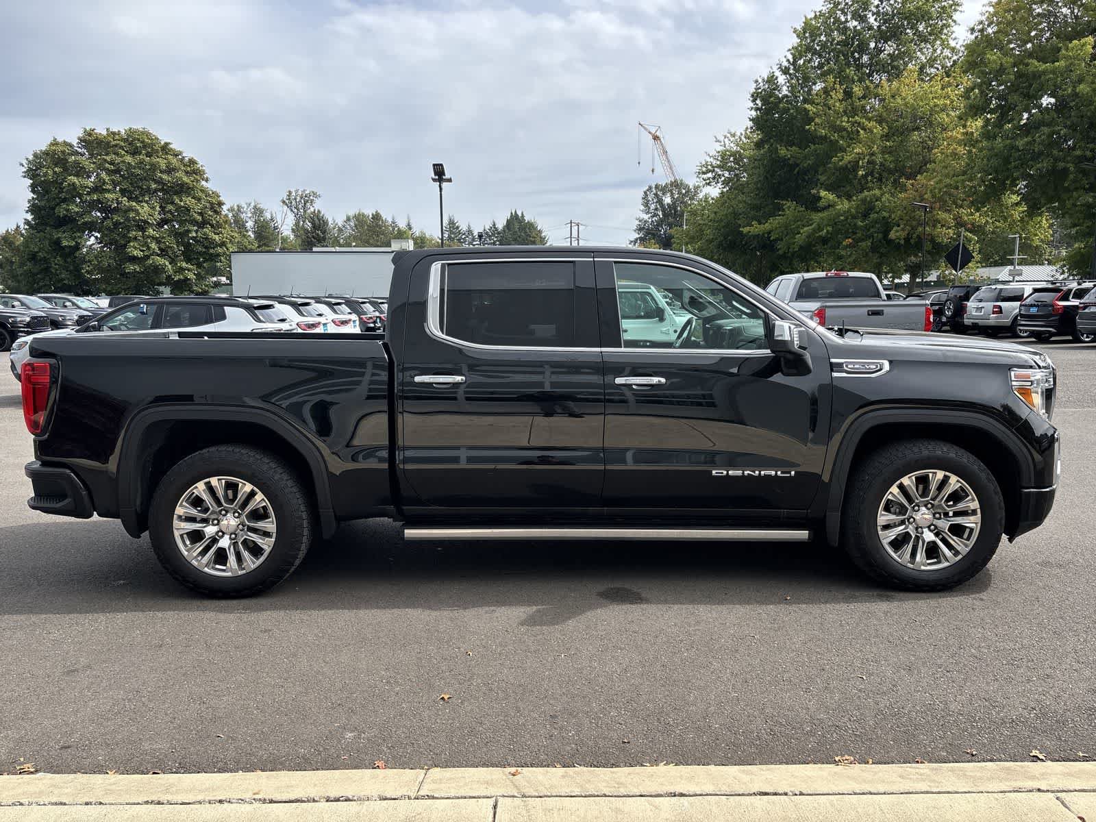 Used 2019 GMC Sierra 1500 Denali w/ Technology Package AWD/4WD image 5