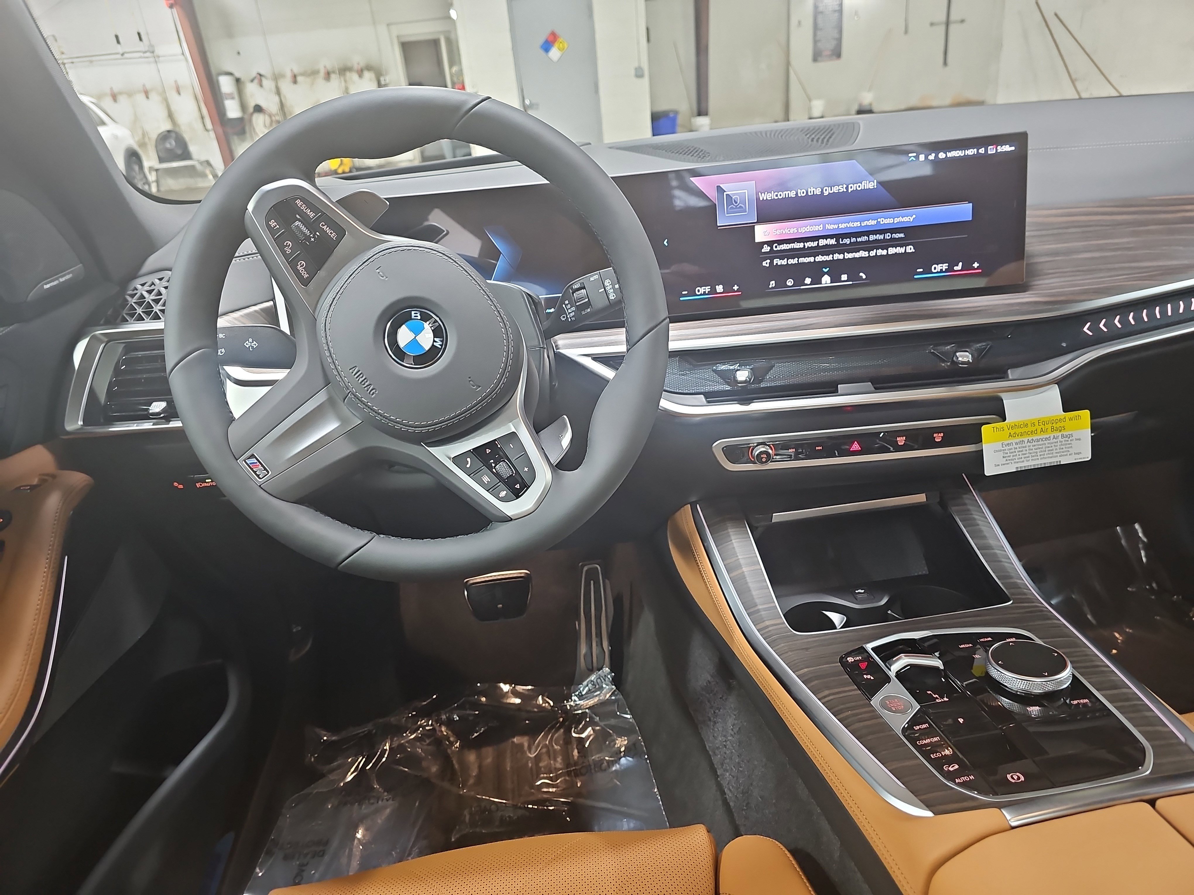 New 2026 BMW X5 xDrive40i w/ M Sport Package AWD/4WD image 16