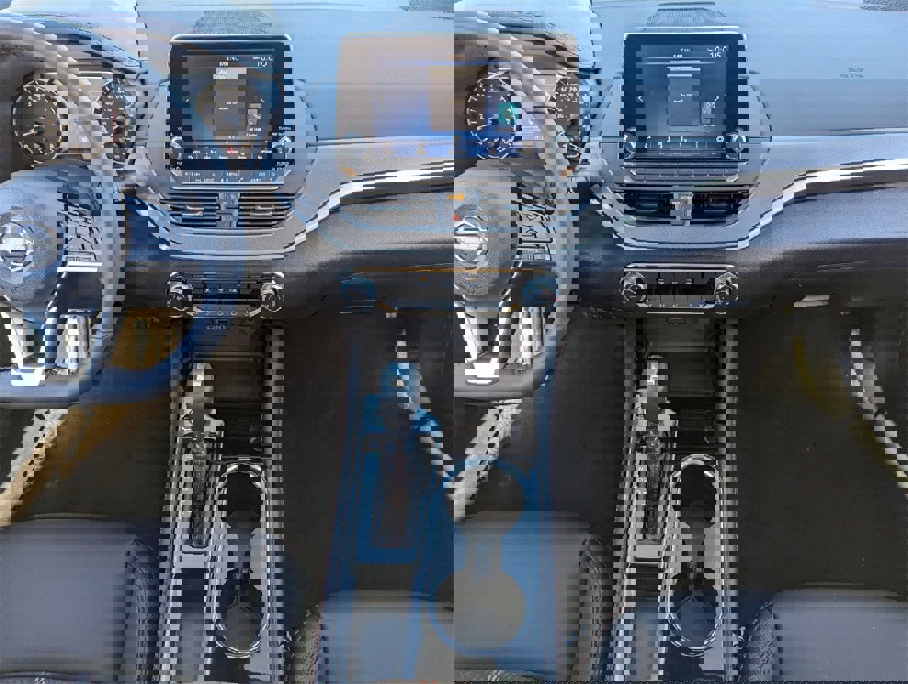 New 2025 Nissan Altima 2.5 SR image 22