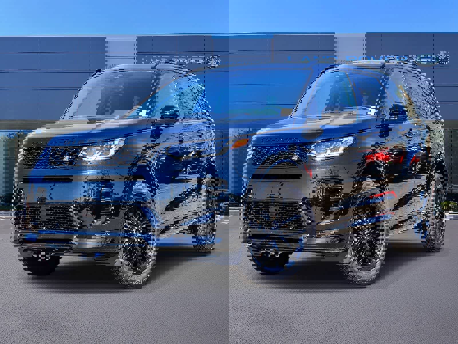 New 2026 Land Rover Discovery Sport Landmark