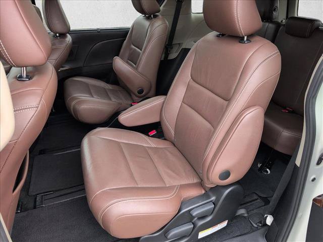 Used 2016 Toyota Sienna Limited Premium AWD/4WD image 22