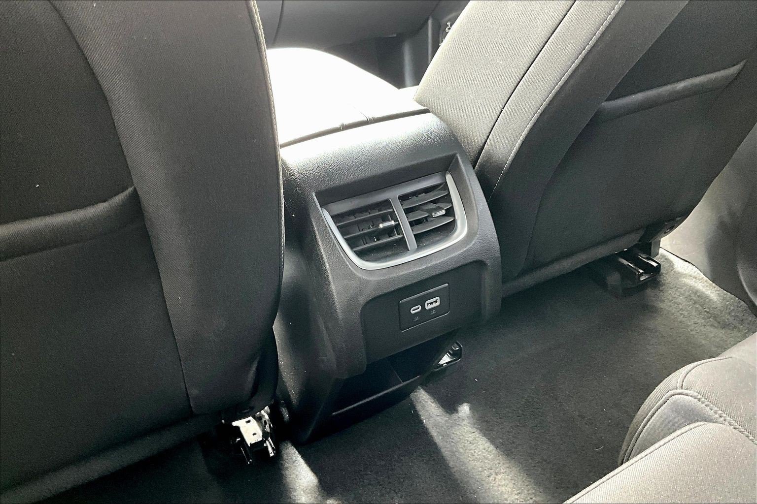 Used 2026 Chevrolet Blazer LT FWD image 9