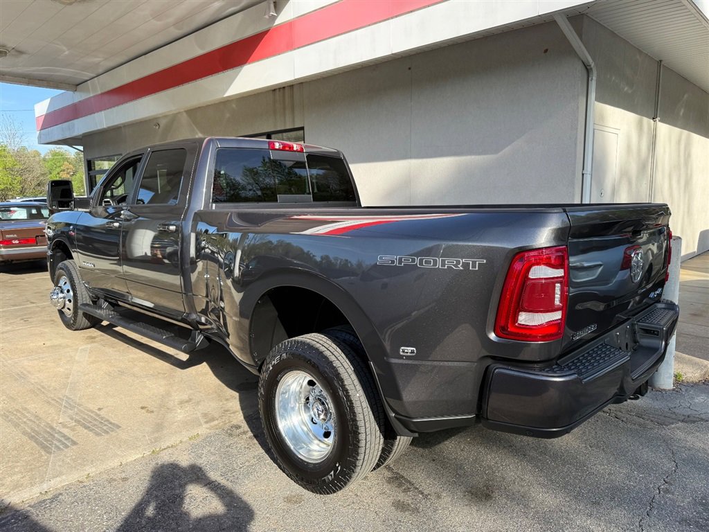 Used 2024 RAM 3500 Big Horn w/ Level 2 Equipment Group image 17