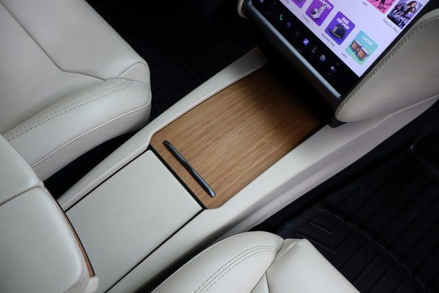 Used 2019 Tesla Model X Long Range image 27