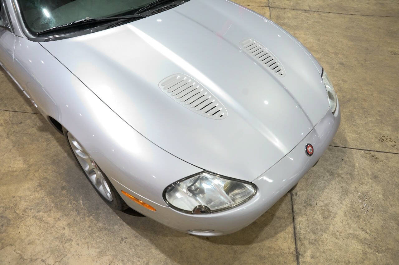 Used 2001 Jaguar XK8 Convertible RWD image 32
