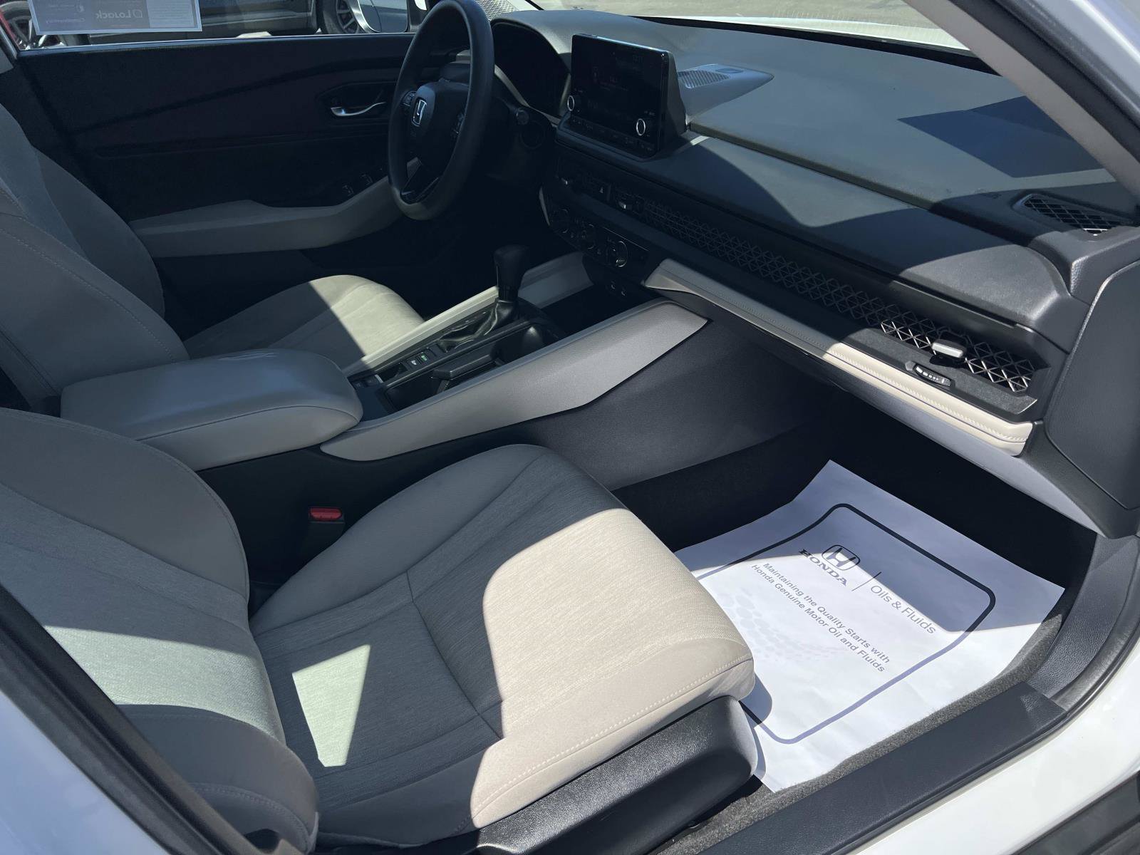 Certified 2023 Honda Accord EX image 27