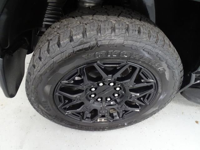 Used 2025 GMC Hummer EV 2X w/ LPO, Sport Package image 30