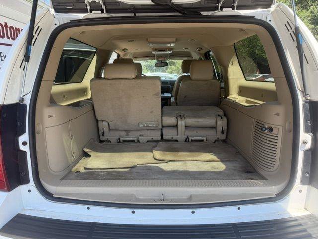 Used 2012 Chevrolet Suburban LT w/ All-Star Edition RWD image 13