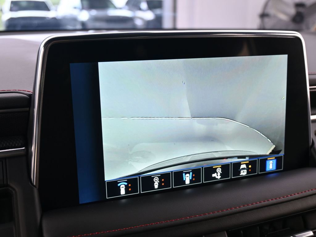 Used 2022 Chevrolet Tahoe RST w/ Luxury Package image 22