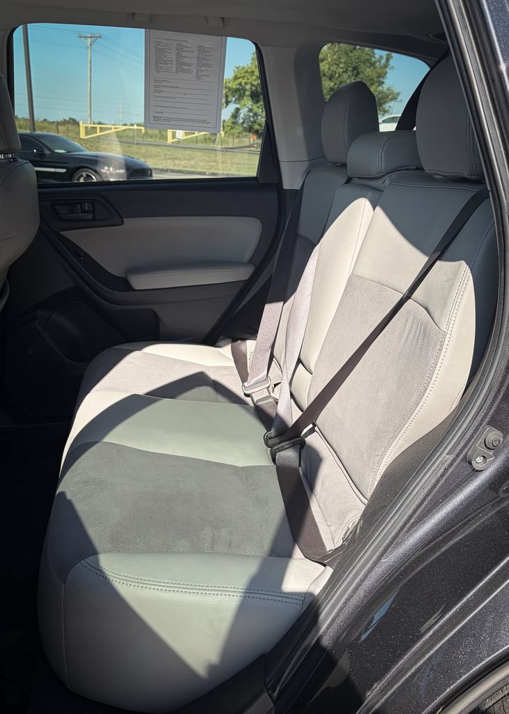 Used 2014 Subaru Forester 2.5i Premium w/ All-Weather Package AWD/4WD image 20