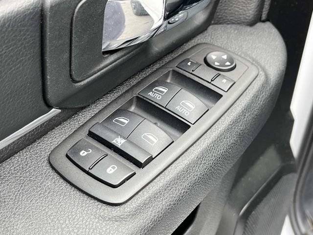 Used 2024 RAM 1500 Warlock AWD/4WD image 29