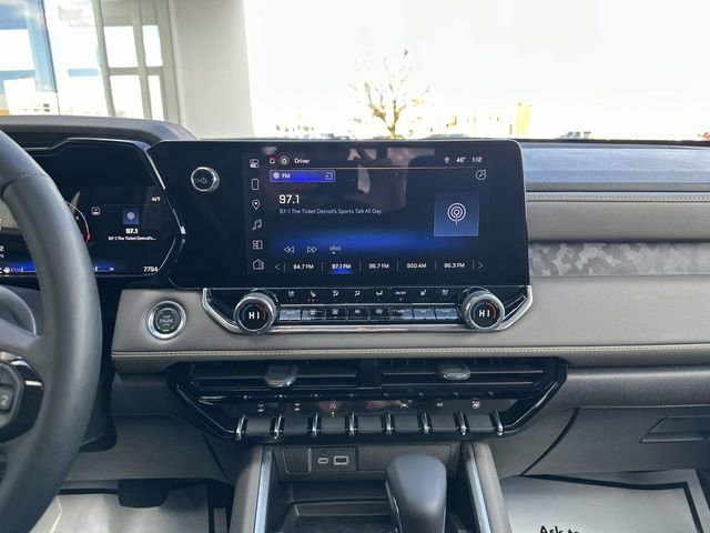 Used 2026 Chevrolet Colorado ZR2 w/ Technology Package image 40