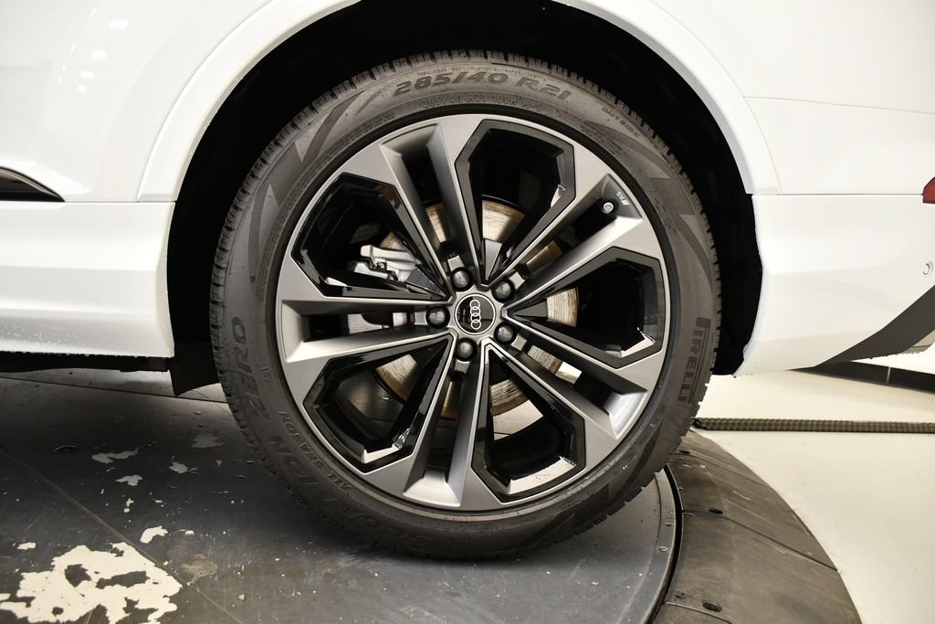 Used 2026 Audi Q7 3.0T Premium Plus w/ Premium Plus Package AWD/4WD image 14