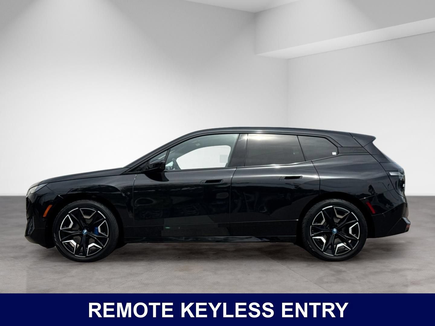 Used 2024 BMW iX xDrive50 w/ Premium Package AWD/4WD image 3