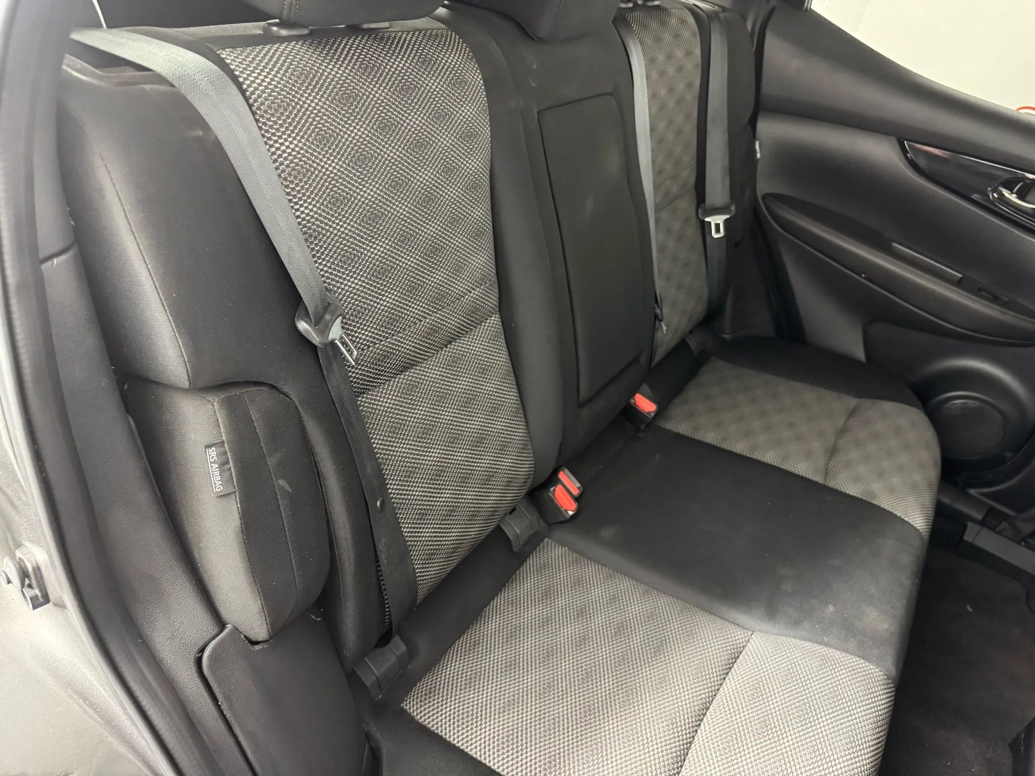 Used 2021 Nissan Rogue Sport SV image 36