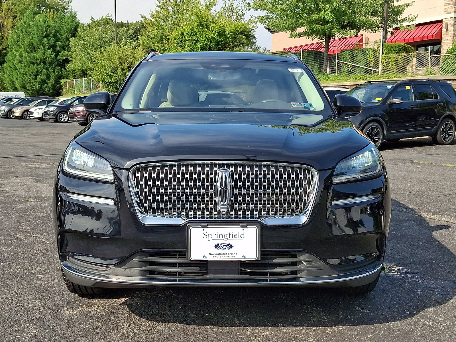 Used 2022 Lincoln Corsair AWD w/ Premium Package image 2