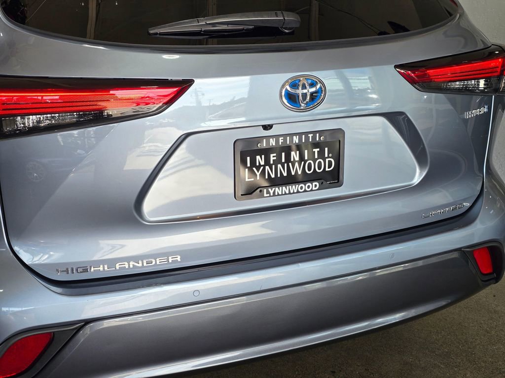 Used 2022 Toyota Highlander Limited AWD/4WD image 27