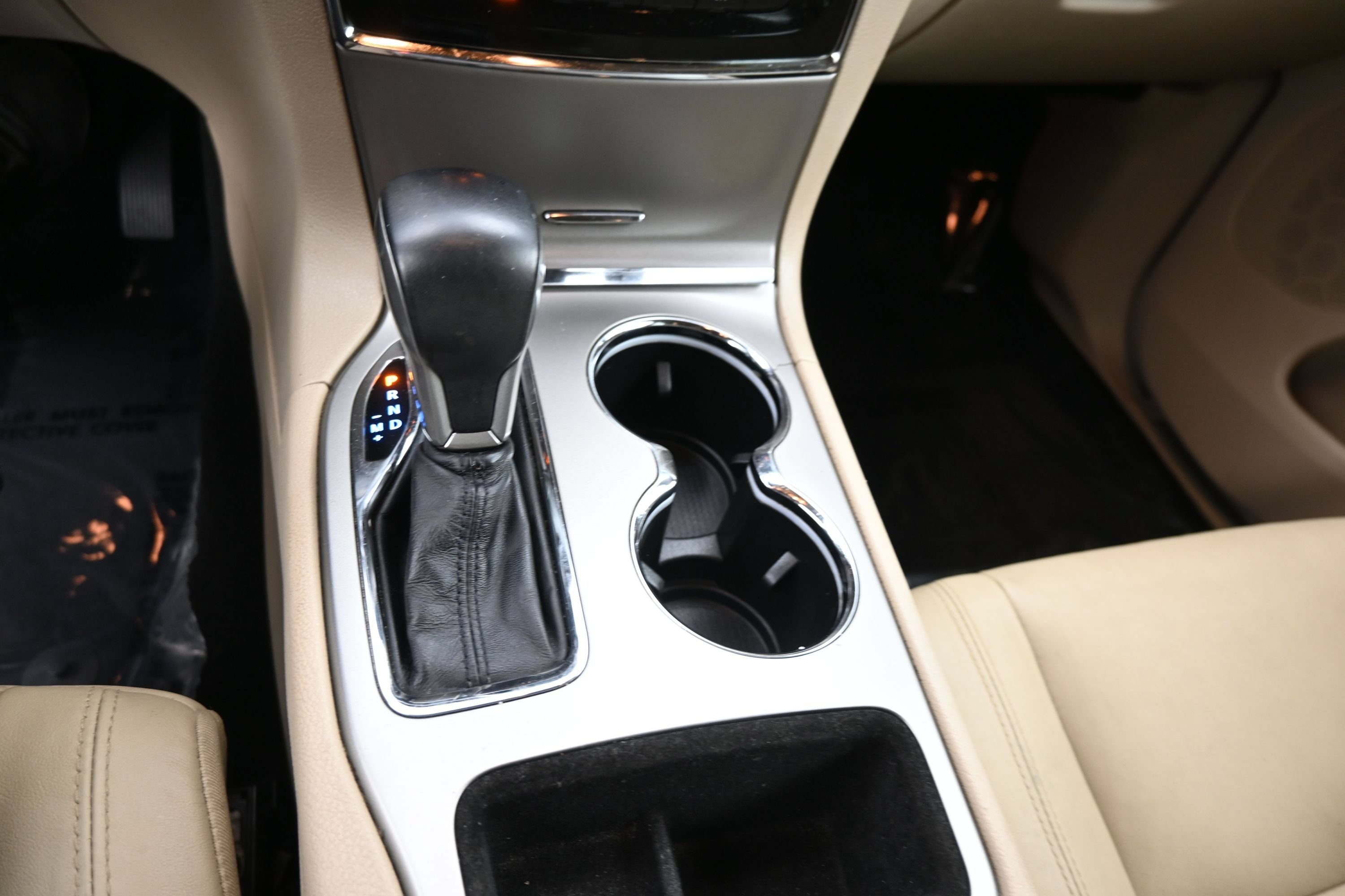 Used 2019 Jeep Grand Cherokee Limited RWD image 17