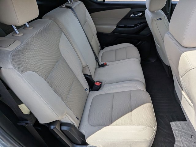 Used 2023 Chevrolet Traverse LS image 20