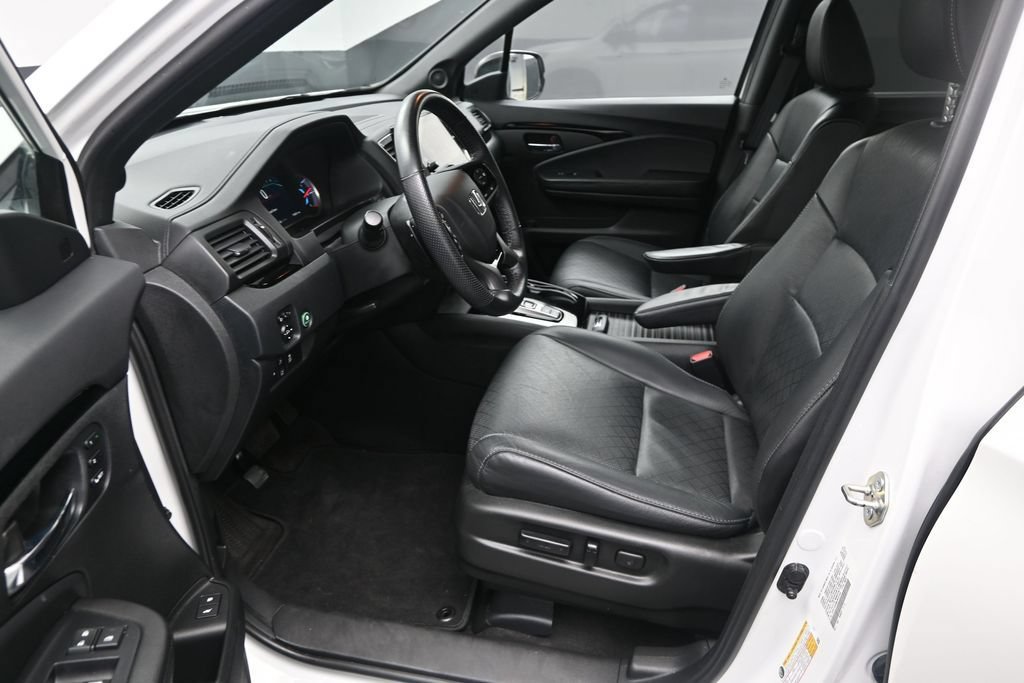 Used 2020 Honda Passport Touring image 16