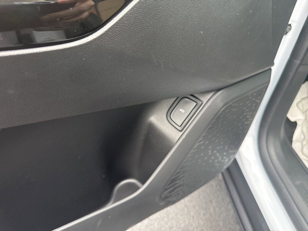 New 2026 Chevrolet Equinox ACTIV w/ Convenience Package III image 11