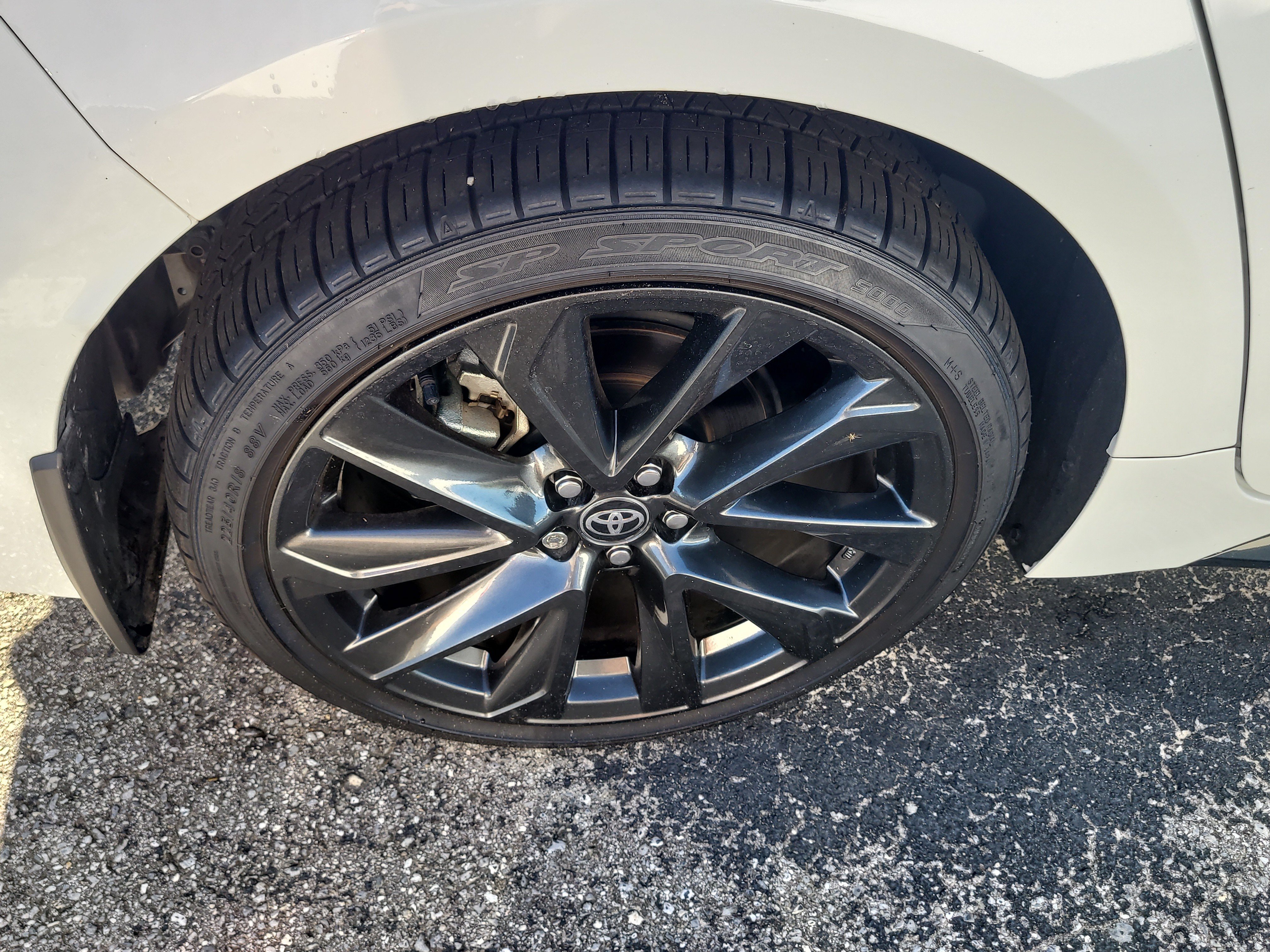 Used 2025 Toyota Corolla SE FWD image 8