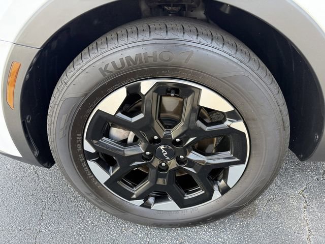 Certified 2025 Kia Sorento S image 38