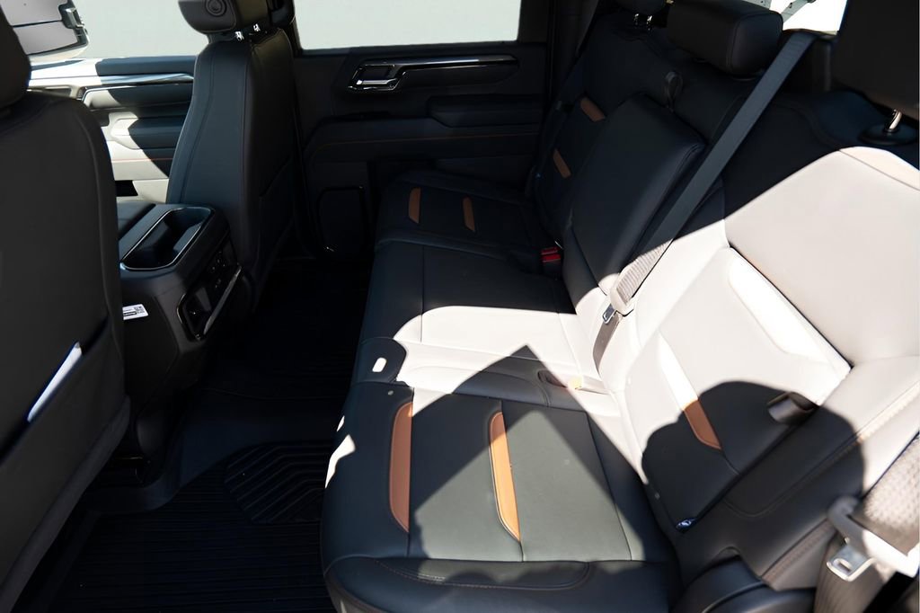New 2026 GMC Sierra 2500 AT4 w/ AT4 Premium Plus Package AWD/4WD image 23