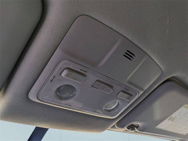 Used 2015 Toyota RAV4 LE image 22