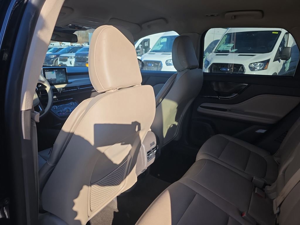 Used 2022 Lincoln Corsair AWD w/ Equipment Group 101A image 27