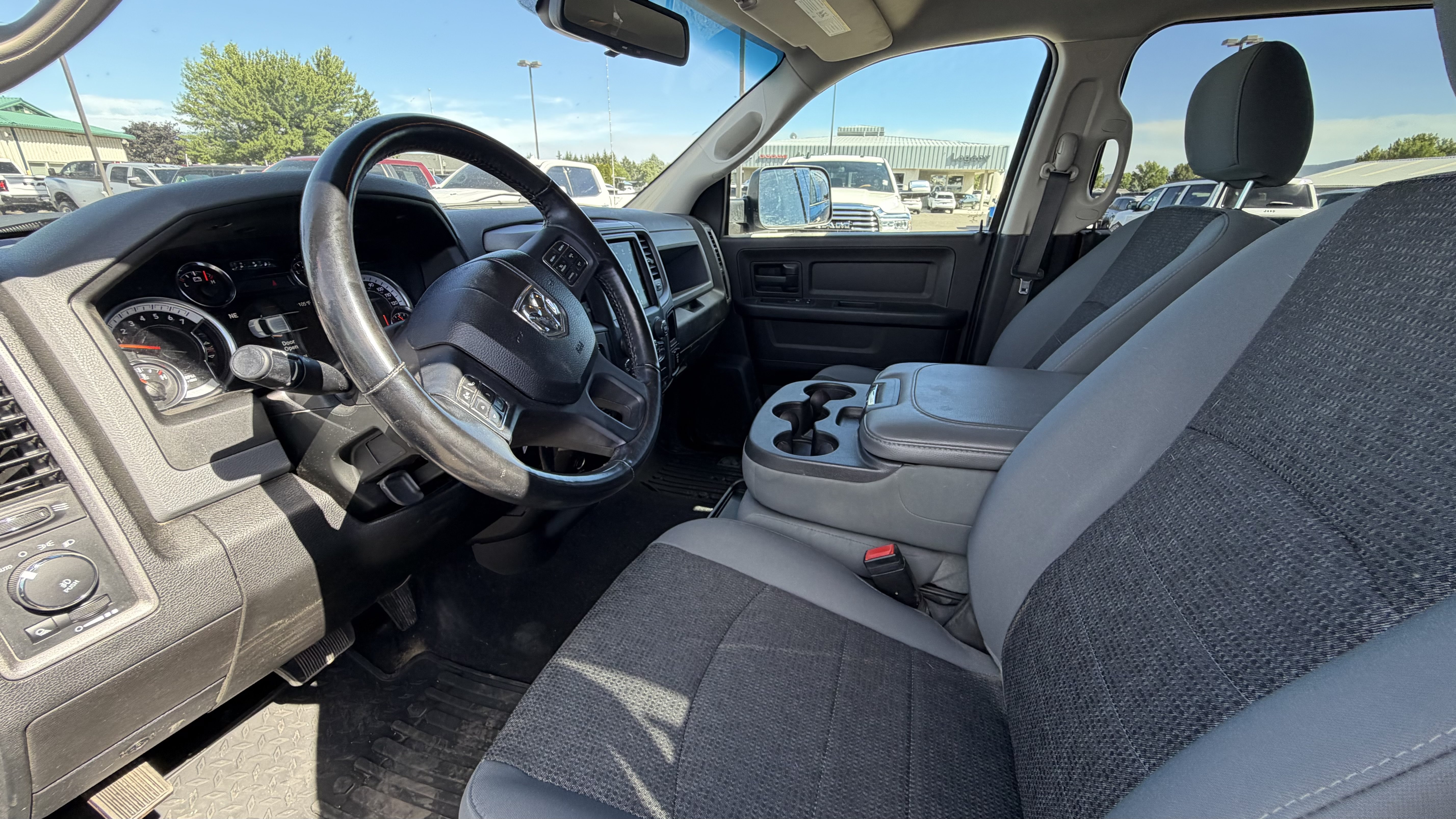 Used 2020 RAM 1500 Express w/ Wheel & Sound Group AWD/4WD image 25