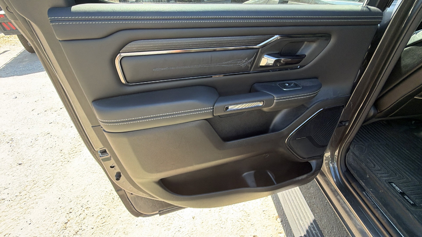 Certified 2024 RAM 1500 Limited AWD/4WD image 23