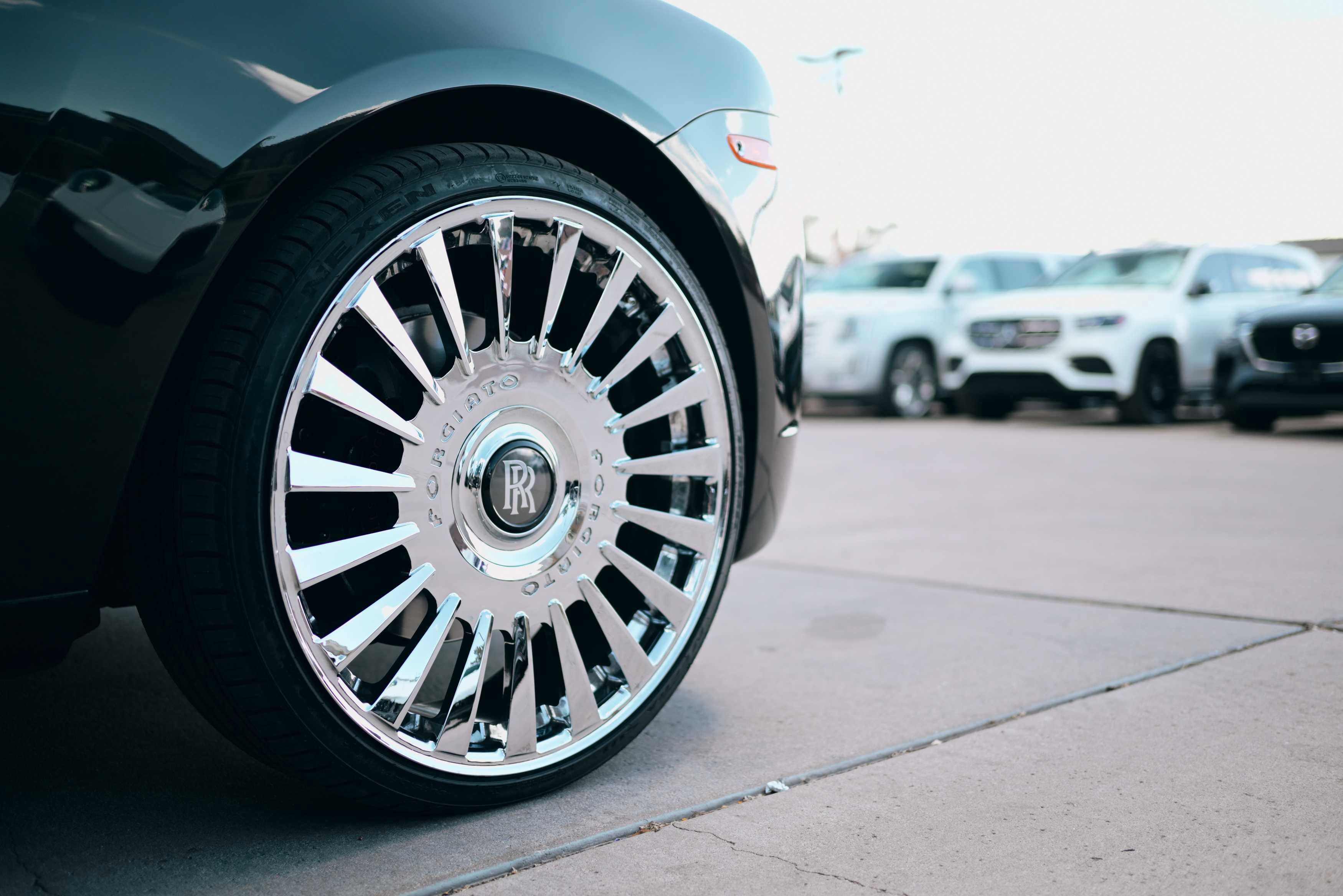 Used 2013 Rolls-Royce Ghost image 22