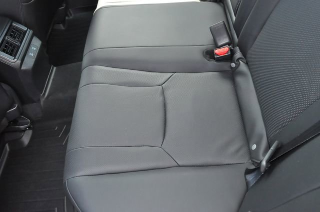 Used 2023 Honda Accord Touring image 15