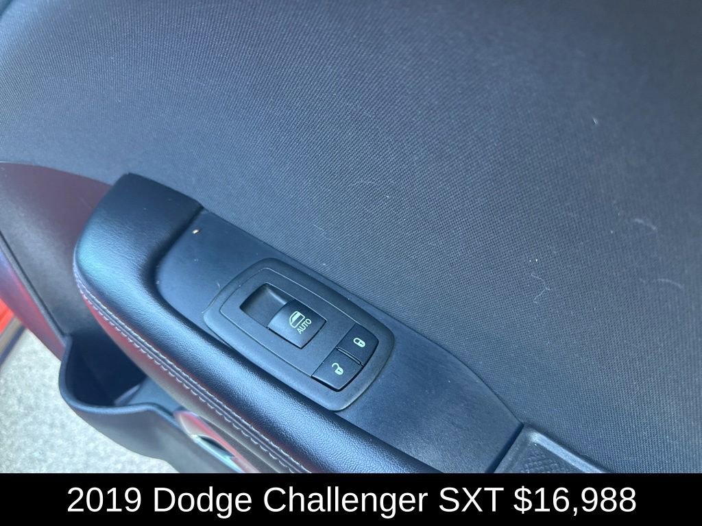 Used 2019 Dodge Challenger SXT RWD image 18