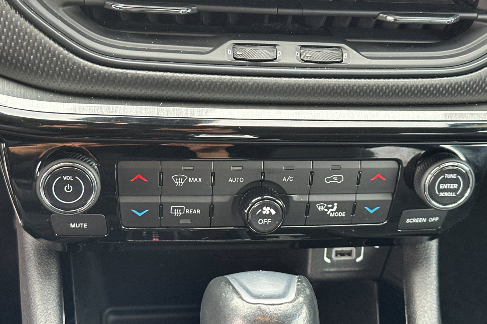 Used 2023 Jeep Compass Trailhawk image 24