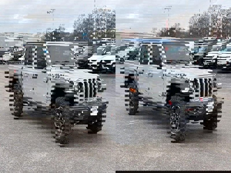Used 2022 Jeep Gladiator Rubicon w/ Cold Weather Group image 2