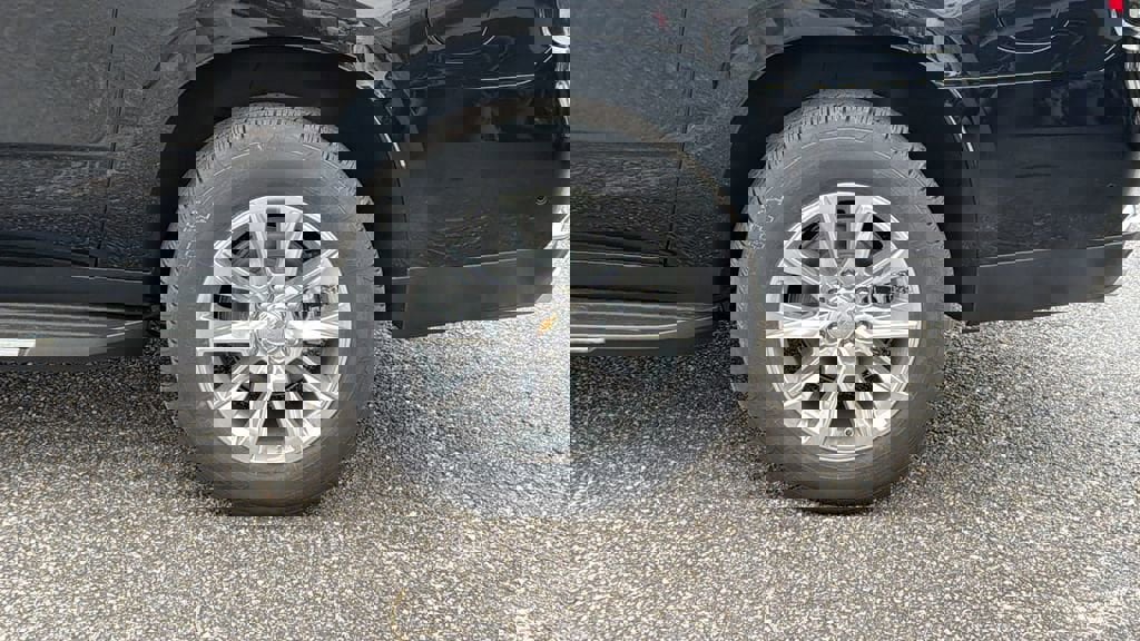 New 2026 Chevrolet Suburban Premier w/ Sun And Tow Package image 10