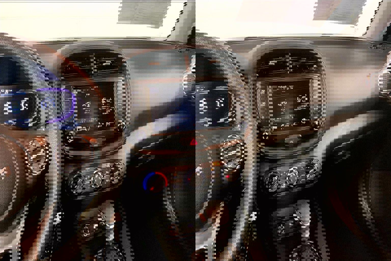 Certified 2025 Kia Soul LX image 6