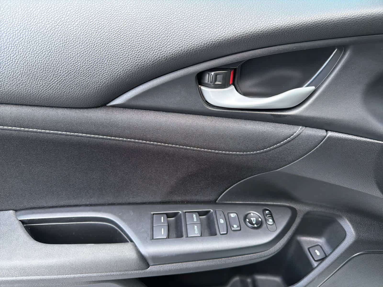 Used 2020 Honda Insight EX image 12