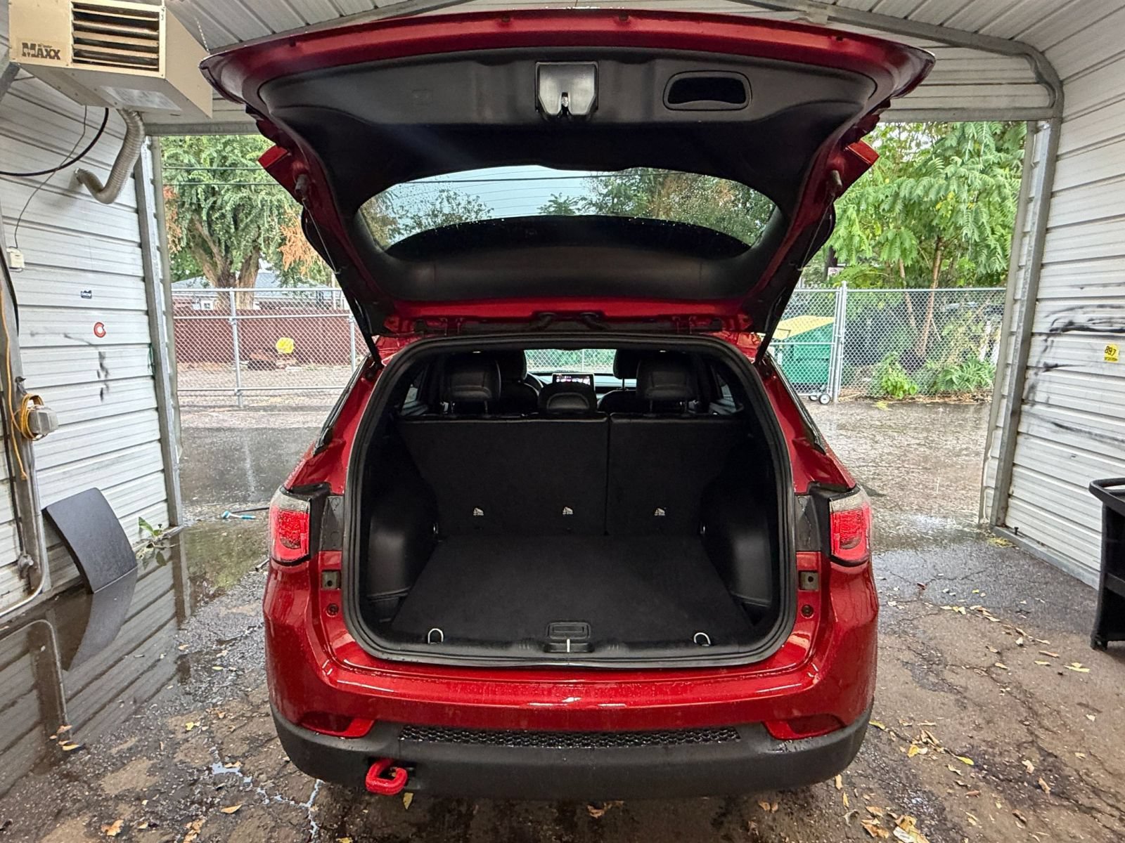 Used 2025 Jeep Compass Trailhawk AWD/4WD image 28