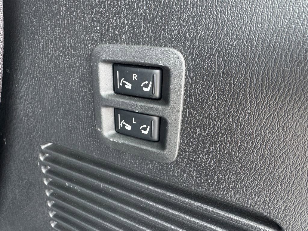 Used 2024 Nissan Armada Platinum w/ Cargo Package image 14
