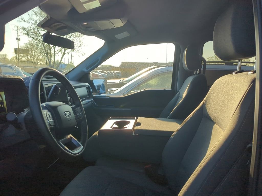 Used 2025 Ford F150 XLT w/ Equipment Group 301A Standard image 7