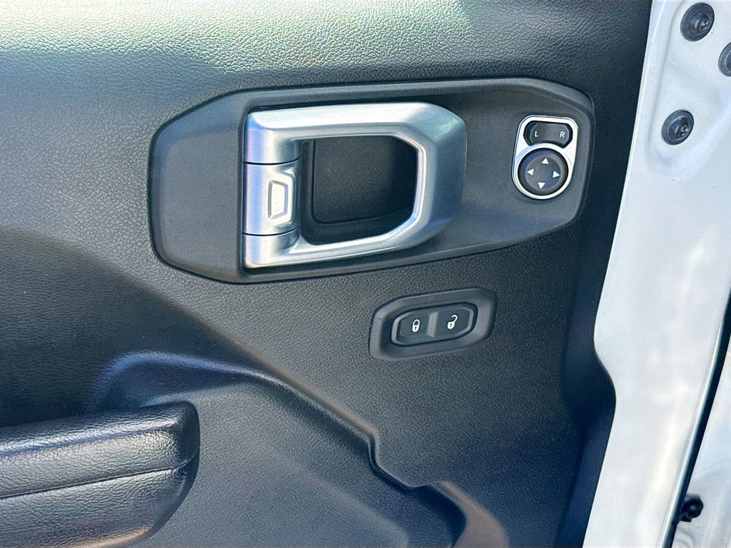Used 2021 Jeep Wrangler Unlimited Sport AWD/4WD image 19