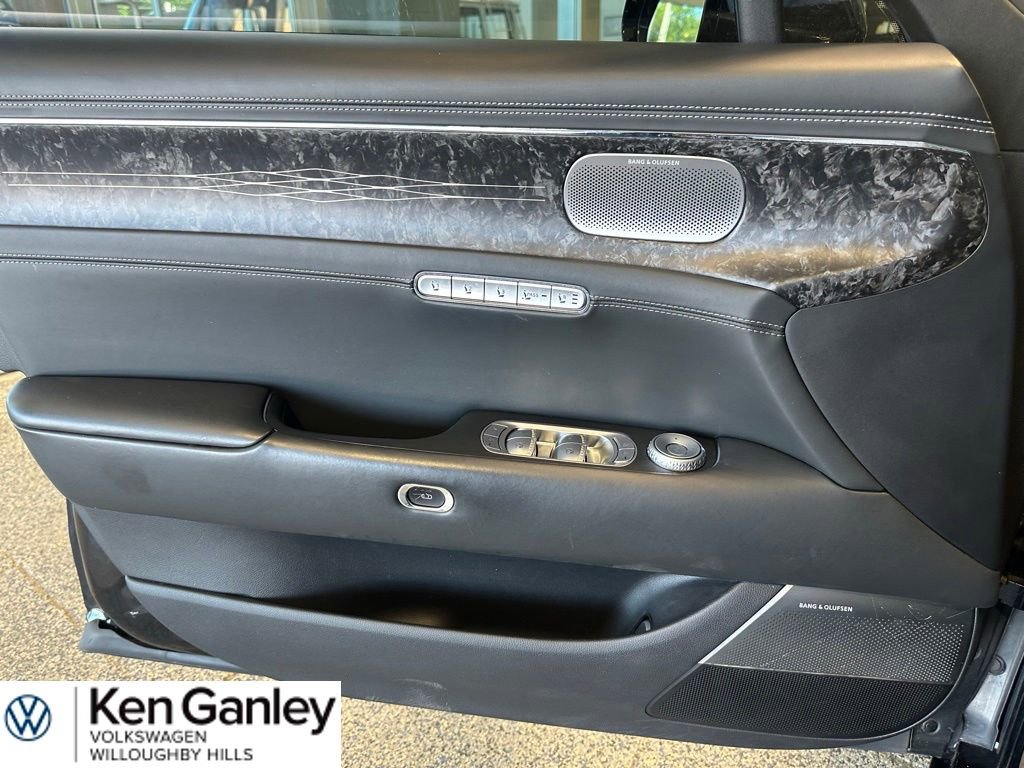 Used 2024 Genesis G90 3.5T AWD/4WD image 15