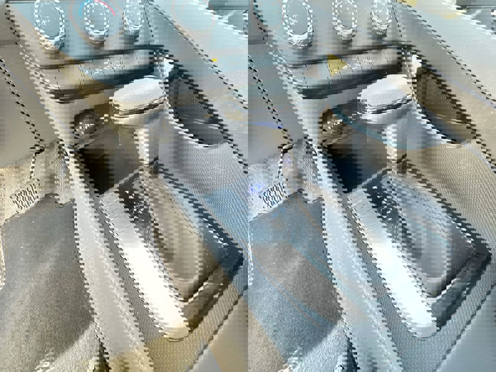 Used 2023 Hyundai Elantra SE image 15