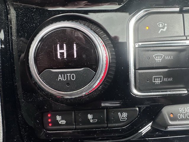 Used 2021 GMC Yukon Denali w/ Denali Ultimate Package image 24