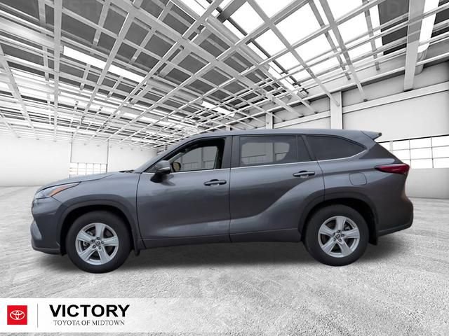 Used 2023 Toyota Highlander L FWD image 6
